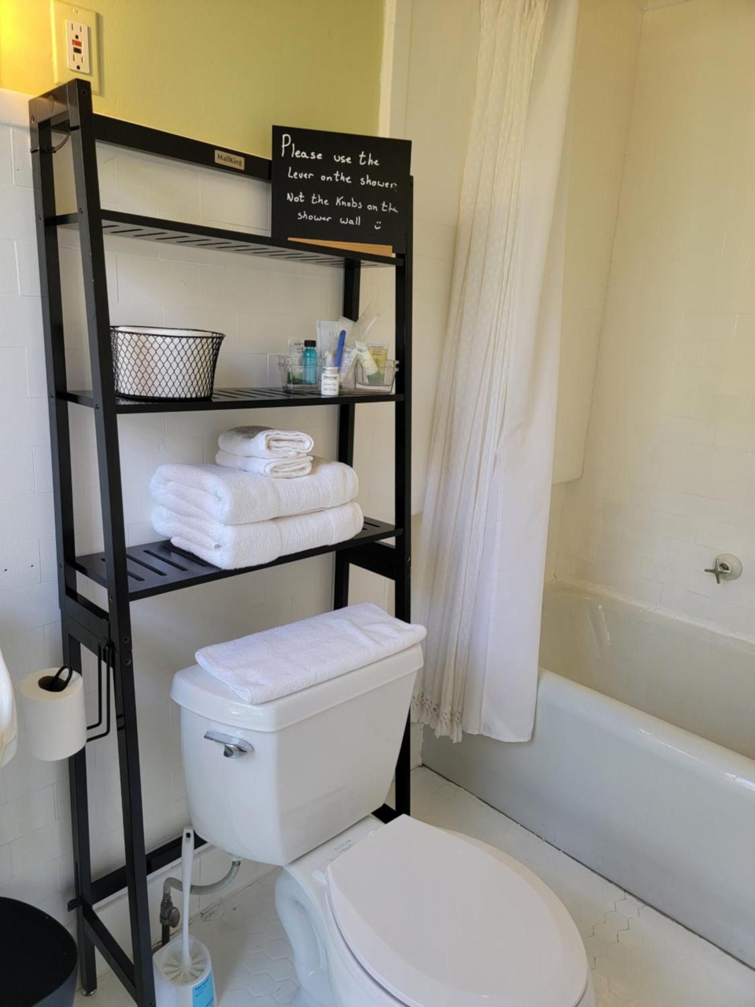 The Kings Throne Inn And Guest House Толедо Экстерьер фото